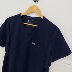 Women’s FIGS Technical Collection Navy Blue Scrubs Top Size Large L